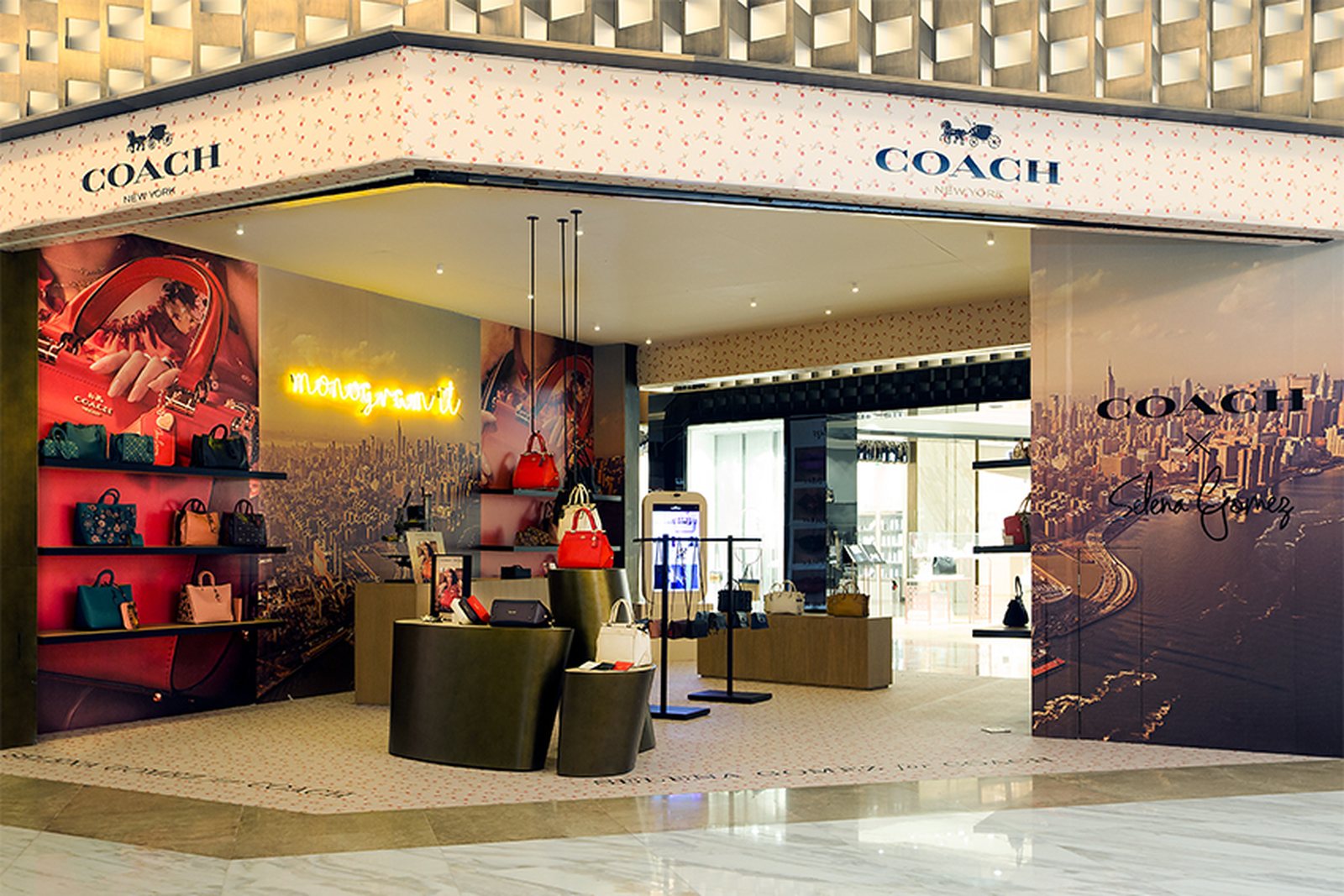 Coach — Pop Up Perisur
