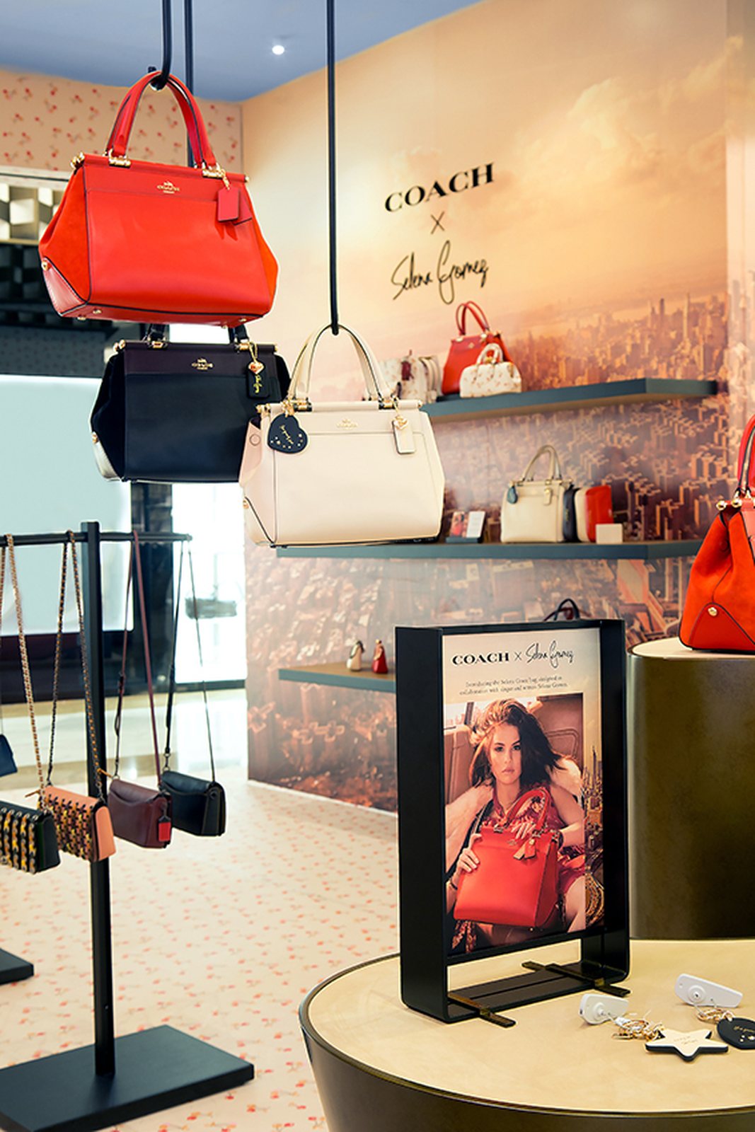 Coach — Pop Up Perisur